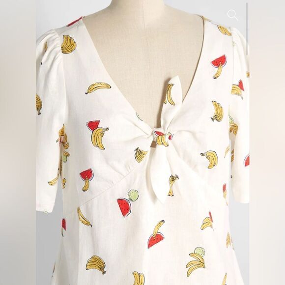 ModCloth Pack a Picnic Tie-Front Top, linen blend - Picture 3 of 16